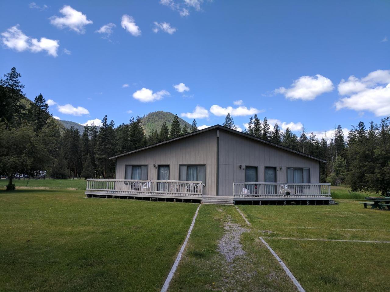 Clinton Rock Creek Mercantile & Motel المظهر الخارجي الصورة