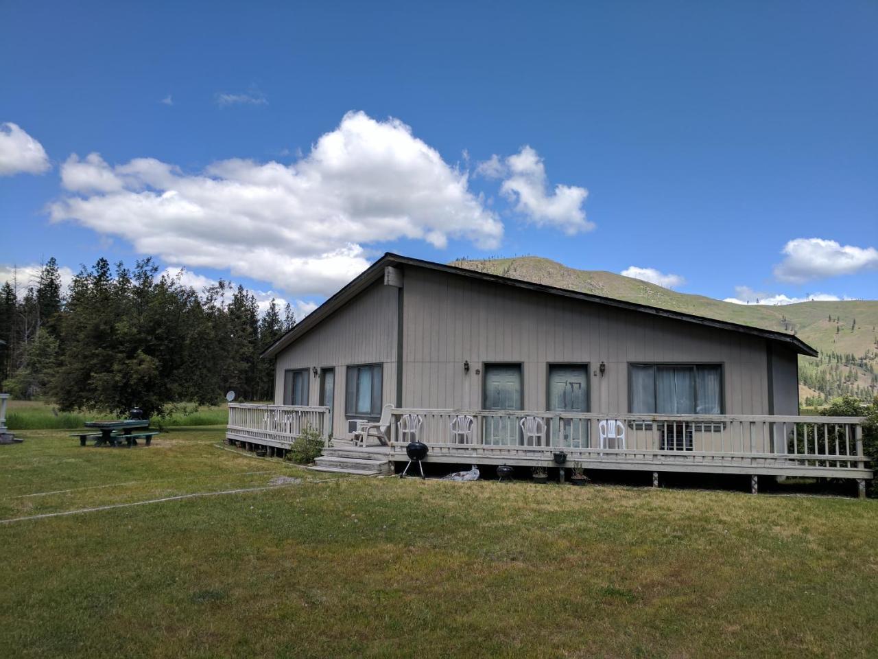 Clinton Rock Creek Mercantile & Motel المظهر الخارجي الصورة